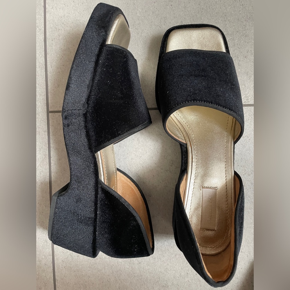 SUZANNE RAE Black Velour Open-toe d'Orsay Platform Sandal